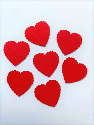 RED SPARKLY HEARTS CARD MAKING CRAFT LOVE HEARTS CRINKLED EDGE X 50 • £1.10