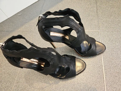 £350 • Buy Rupert Sanderson Women  Black Leather Shoes, Piptoe Stilettos  Size 38/ UK 5
