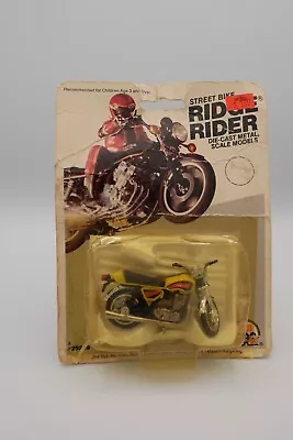 Vintage Zee Toys Street Bike Ridge Rider Yamaha XS750 New 1981 Yellow Die-cast  • $11