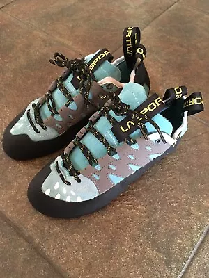 Women’s La Sportiva Tarantulace Climbing Shoes Size 6.5 Turquoise Black. • $55