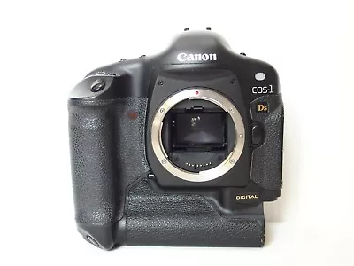 Canon EOS 1Ds Mark I - Full Frame DSLR Body Only With Original Box • $199