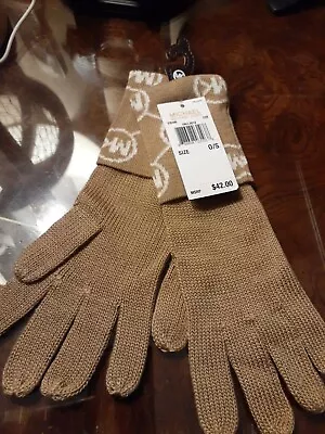 .Michael Kors MK Logo Acrylic Knit Gloves Winter Cream/Tan MSRP $45 NEW • $28.99