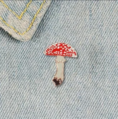 Fly Agaric - Magic Mushroom Pin Badge - Fungai - UK Seller • £3.50