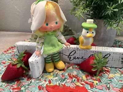 Vintage Strawberry Shortcake Mint Tulip Pet Mallard Comb Attached Hat • $42.99