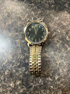 Gent's Wristwatch GENT'S WRISTWATCH (QUI000900) • $14.99