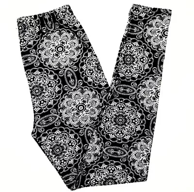 Buttery Soft Christmas Snowflake Leggings One Size S M L Holiday Snow Black OS • $24.99