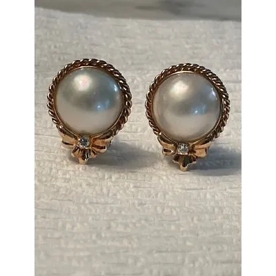 Stunning 18k Gold Mabe Pearl And Clear Sapphire Omega Back Stud Earrings • $365