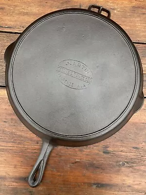 Martin Cast Iron #14 Hamburger Logo Skillet With Heat Ring And 2 Finger Assist  • $1299