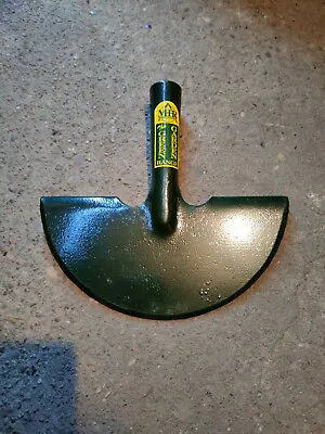 Lawn Edging Tool • £5