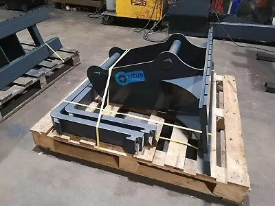 £825 • Buy S60 Excavator Pallet Forks Digger Fork