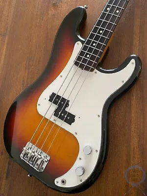 Fender Precision Bass ’62 Sunburst White Guard 1991 • $1290