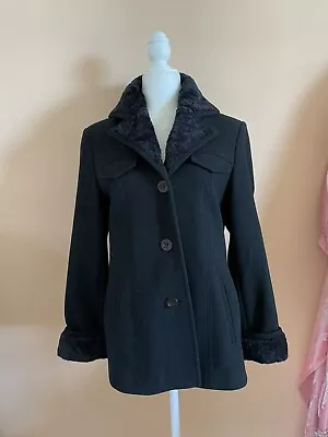 Vintage 80’s 100% Wool Button Front Black Winter Coat. Med • $36