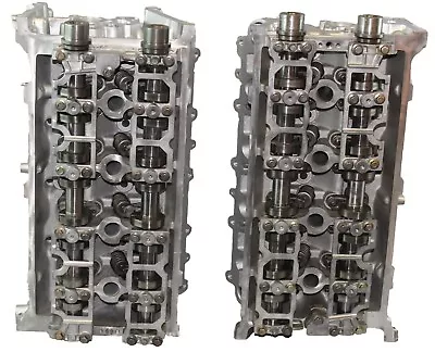 Ford 5.4 DOHC 32 VALVE Lincoln Navigator Blackwood Cylinder Head PAIR 99 - 04 • $689.99