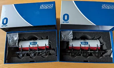 Pair Dapol O Gauge 6 Wheel Milk Tanker Wagons St Ivel 7F-031-005 Boxed Kadees • £95