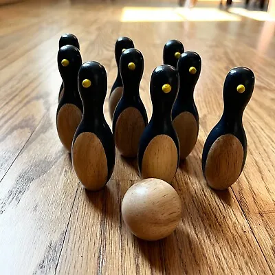 $18.95 • Buy Wooden Toy 9 Penguin Bowling Toy  Set. Penguin Skittles & 1 Ball Retro Game