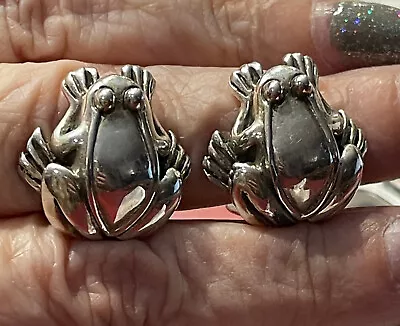 Vintage Mexico DETAILED FROG WEIGHTY Sterling Silver CLIP ON Earrings • $39.99