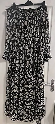 Shein Maxi Dress. Black And White. Off Shoulder Shirred Waist  Size 3xl 20-22 • £2