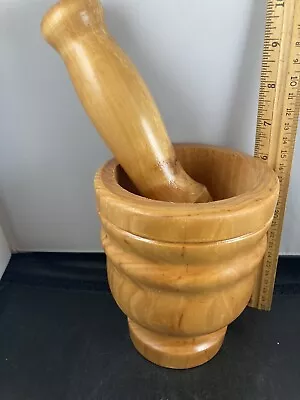 6” Wooden Mortar And Pestle LQQK 👀 • $19