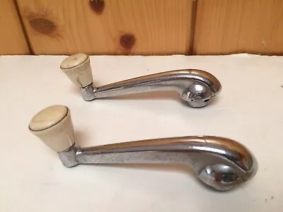 Vintage Pair Of VW BUG Window Rollers White Handle 111-113 837583A (Has Cracks) • $19.99