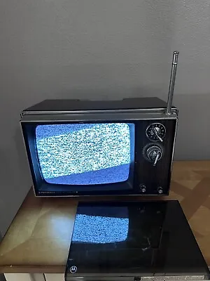 Motorola Vintage Portable TV XP2110KW 9” Solid State Electric Black And White • $129