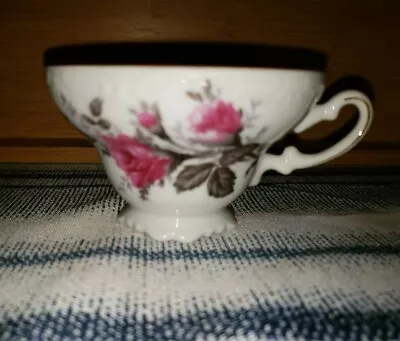 UCAGCO China Japan Footed Tea Cup With Roses & Gold Trim • $5.99
