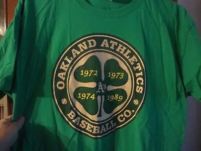 Oakland A's Athletics Baseball Green 4-Leaf Clover T-Shirt XL • $13.25