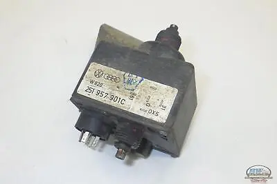 251-957-901C; VW VANAGON OEM Speedometer Counter Box 1980-92 • $79.95