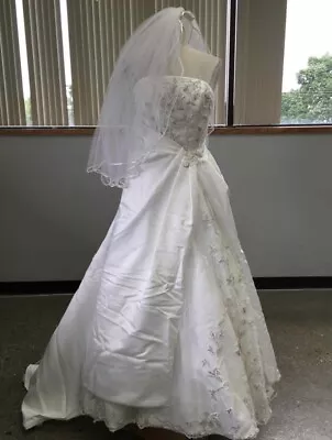 Mori Lee Wedding Dress White W/ Veil Altered Corset Backing AS IS Fair Shape • $69.99