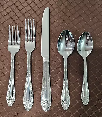 Reed & Barton Marie Antoinette Stainless Flatware 5pc Place Setting • $21.25