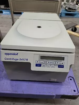 Eppendorf 5417r Refrigerated Centrifuge • $150