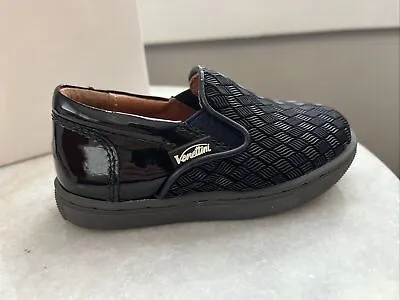 Venettini Boys Skylar Navy Slip On Shoe Size 21 • $39.99
