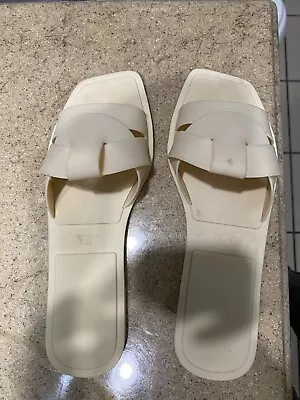 Zara Sandals 39 • $6