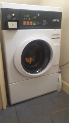 £950 • Buy Commercial Washing Machine Ipso JLA 88 Coin Operated