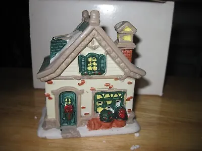Cobblestone Corners Christmas Village House Vintage • $13.99