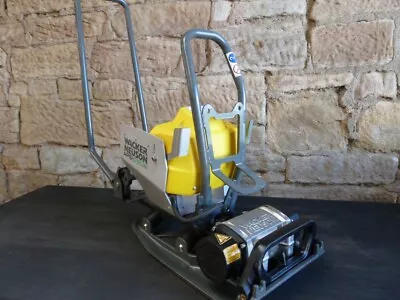 Wacker Neuson APS1030e Battery Vibroplate Compactor • £600