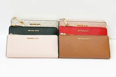 Michael Kors Jet Set Travel Large Three Quarter Zip Wallet • $79.80