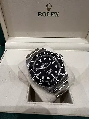 Rolex Submariner Men's Black Watch - 124060- 2024 • £10495