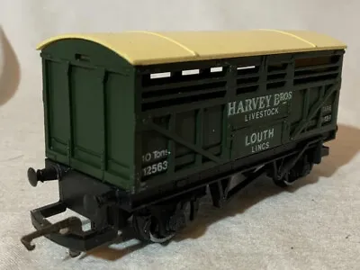 Hornby OO Gauge R.215 Harvey Bros. Cattle Wagon No.12563 Unboxed GC • £8.50