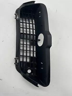 $34.99 • Buy 95-99 MK3 VW Golf Cabrio Right Front Bumper Grille Grill 1HM 853 666