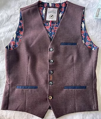 A FISH NAMED FRED Mens Corduroy Waistcoat Green Vest Size EU 50 USA 38 • $69.99