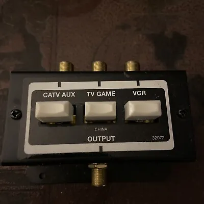 TV CATV Game VCR AUX Selector # 32072 Metal Mountable 3 Channel Coaxial • $12.50