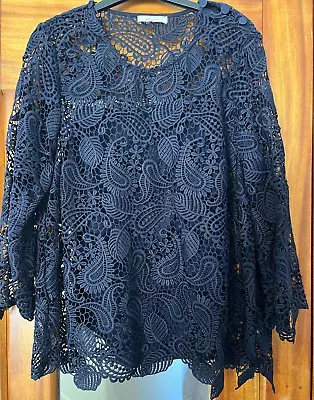 M&S Per Una Navy Lace Top With Under-vest  /  Size 18 • £10