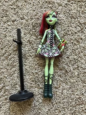 Venus McFlytrap Doll I Heart Love Fashion Monster High With Purse • $144.45