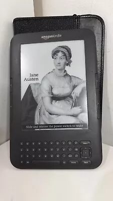 Amazon 4GB 3rd Generation Kindle Keyboard - Graphite • £16