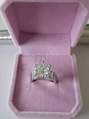 Ladies Wedding Solid Sterling 925 Silver White Sapphire Wedding Ring ( Size M ) • £25