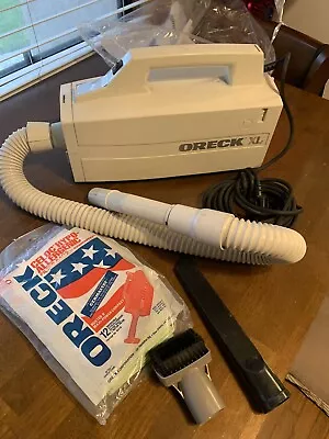 $26.95 • Buy Oreck XL BB870-AW Compact Handheld Canister Vacuum Cleaner Tested Works CLEANING