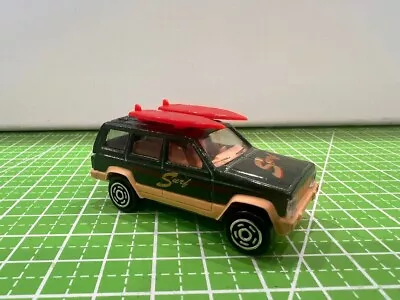 Majorette No 224 Jeep Cherokee  Surf  1:160 W/Red Surf Boards - France  - MINT • $5.50