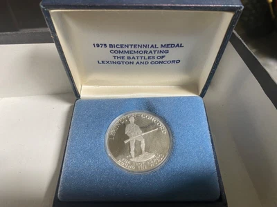 $12.50 • Buy 1975 Bicentennial Medal Commemorating The Battles Of Lexington And Concord 7201