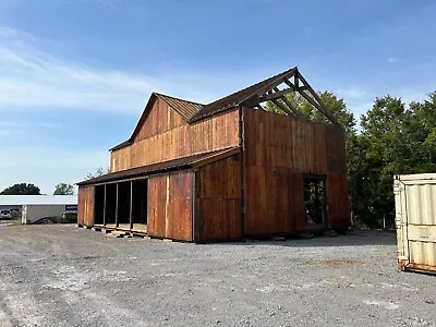 Wood & Steel Frame Building With Multiple Uses • $625000