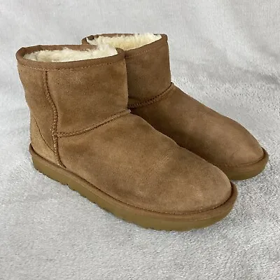 UGG Classic Mini II Women's Boots Size 8 Chestnut Suede Sheepskin Lined • $42.49